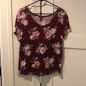 Floral loose-fitting tee